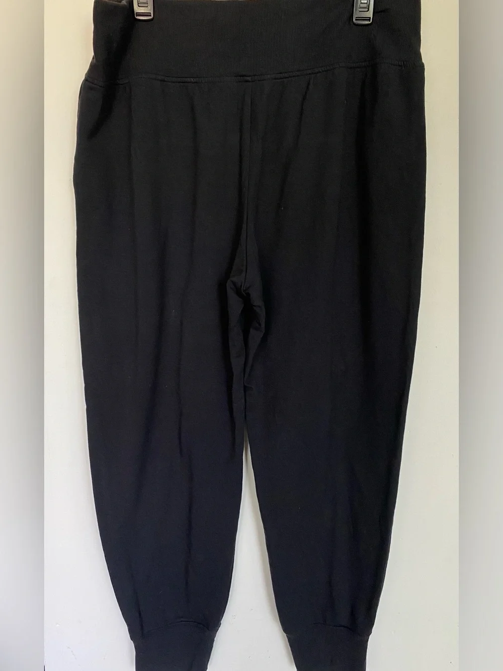 Athleta Black women’s jogger Pants Soft Tencel Blend High Rise pockets